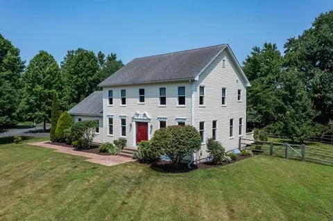 26 Hop Brook Rd, Amherst, MA 01002