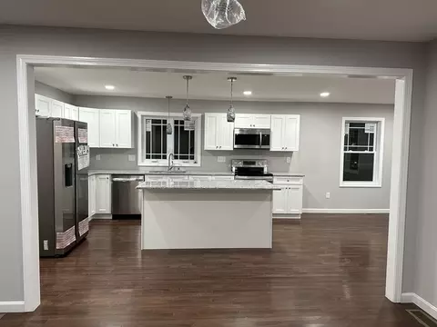 11 King St, Springfield, MA 01109 photo 5