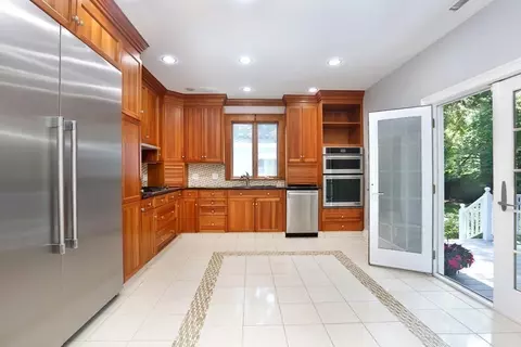 116 Dickerman Rd, Newton, MA 02461 photo 6