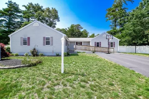 7 Lynne, Wareham, MA 02571 photo 2