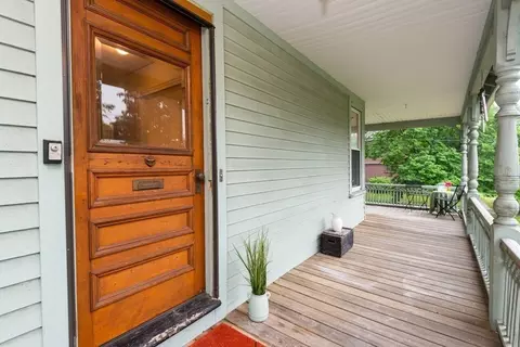 29 High St, Stoneham, MA 02180 photo 4