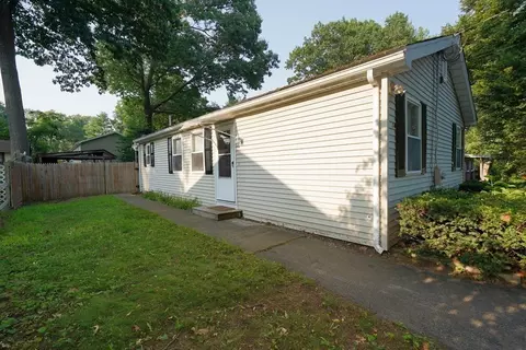 14 Arrow Rd, Norton, MA 02766