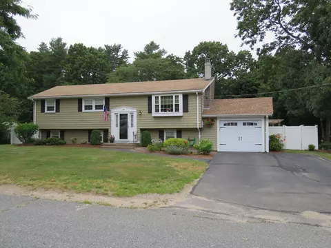 20 Greenwood Ave, Pembroke, MA 02359