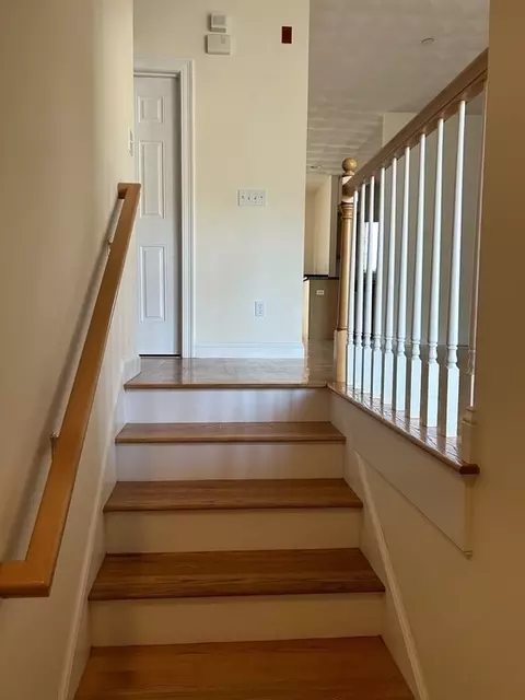9 Nirvana Dr #2C, Saugus, MA 01906 photo 4