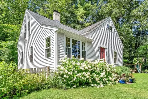 239 Sudbury Rd, Stow, MA 01775