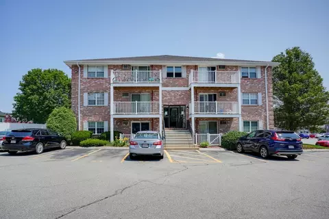 3 Karen Cir #21, Billerica, MA 01821