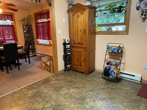 110 Lorimer St, Springfield, MA 01151 photo 9