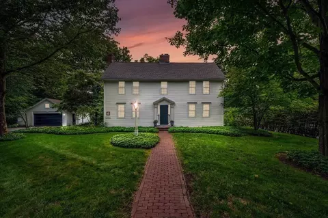 37 Birnie Rd, Longmeadow, MA 01106