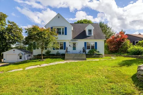 3 Dudley Hl, Dudley, MA 01571