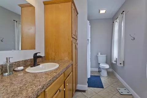 145 Carr St, Springfield, MA 01118 photo 11