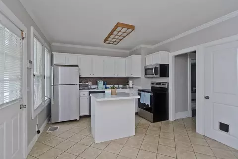 145 Carr St, Springfield, MA 01118 photo 15