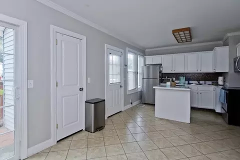 145 Carr St, Springfield, MA 01118 photo 19