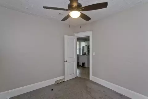 145 Carr St, Springfield, MA 01118 photo 23