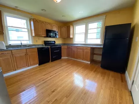 74 Maple St #74, Needham, MA 02492 photo 2