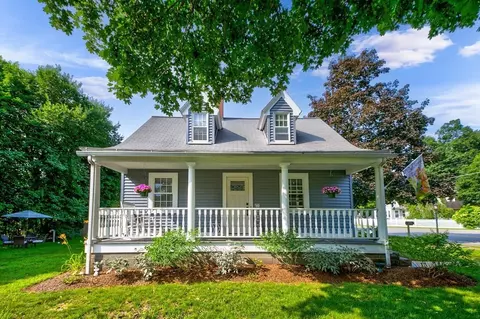 34 E Prescott, Westford, MA 01886