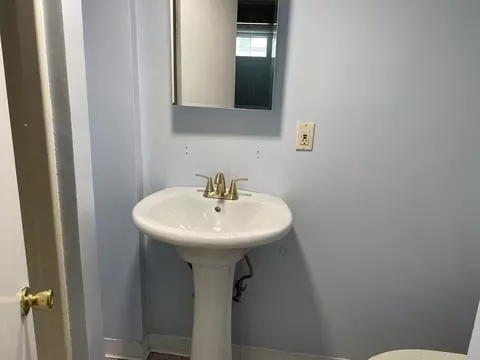 8 Bennett, Everett, MA 02149 photo 16