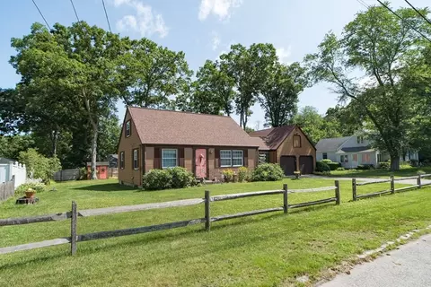 100 Park Cir, Attleboro, MA 02703