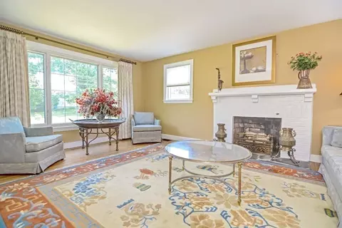 71 Elda Rd, Framingham, MA 01701 photo 3