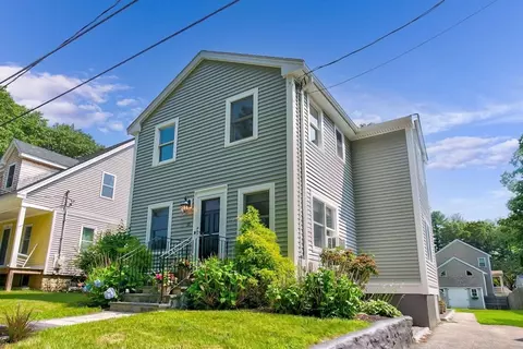 15 Dunbar Rd, Reading, MA 01867