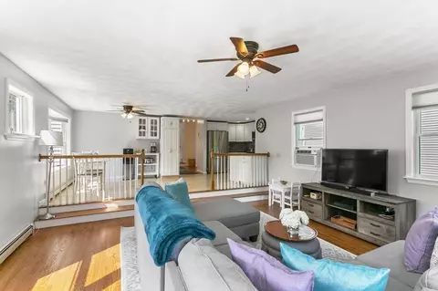 15 Dunbar Rd, Reading, MA 01867 photo 18