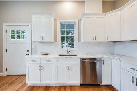 25 Conant St #2, Danvers, MA 01923 photo 7