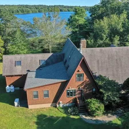 48 Devol Pond Dr, Westport, MA 02790