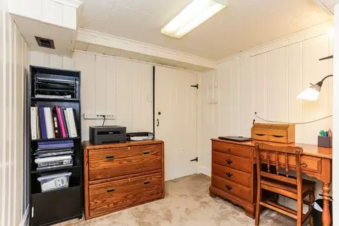 384 Abbott St, Springfield, MA 01118 photo 13