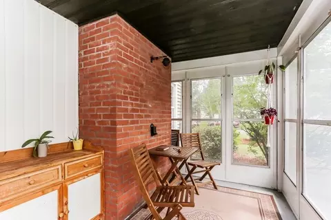 384 Abbott St, Springfield, MA 01118 photo 14