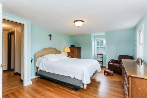 384 Abbott St, Springfield, MA 01118 photo 16