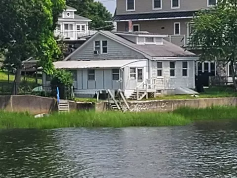 12 Barnacle Rd # -b, Wareham, MA 02571