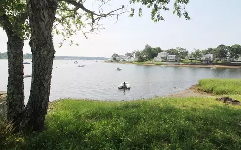 12 Barnacle Rd # -b, Wareham, MA 02571 photo 2