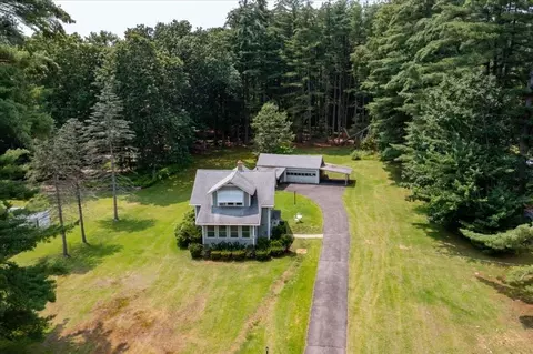 43 Lee St, East Longmeadow, MA 01028