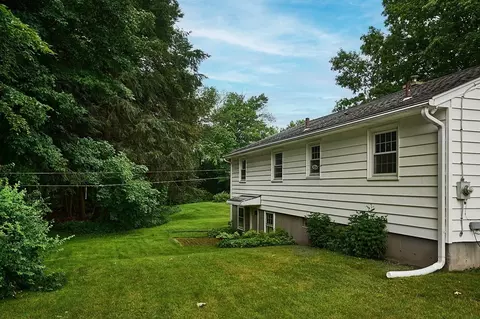 16 Truehart Dr, Easthampton, MA 01027 photo 26