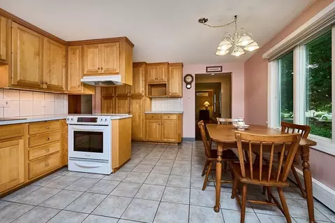 16 Truehart Dr, Easthampton, MA 01027 photo 7