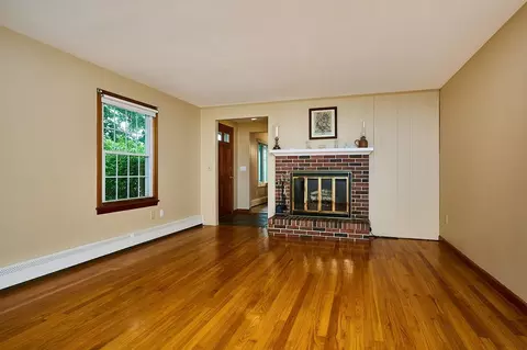 16 Truehart Dr, Easthampton, MA 01027 photo 9