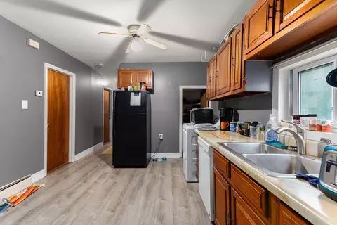 264 June St, Worcester, MA 01602 photo 9