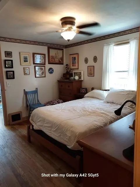 86 Linnell St, Springfield, MA 01104 photo 22