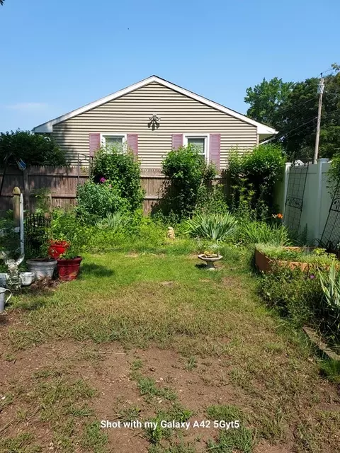 86 Linnell St, Springfield, MA 01104 photo 7