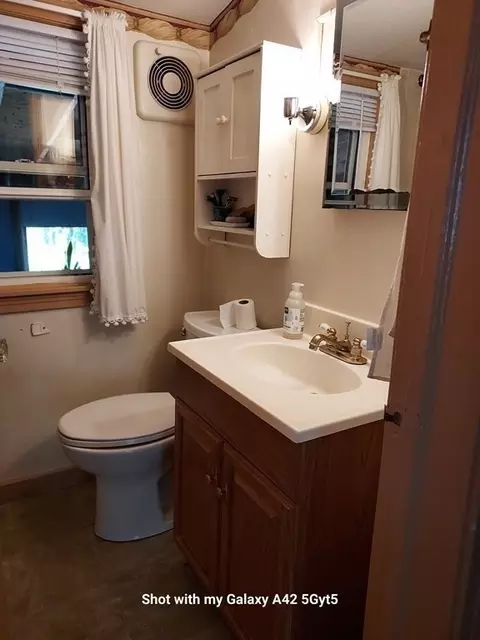 86 Linnell St, Springfield, MA 01104 photo 18
