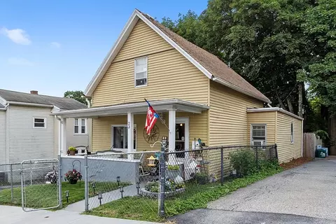 23 Orient St, Worcester, MA 01604
