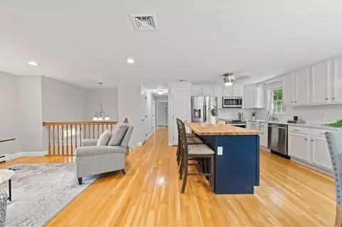 56 Cedarcrest Rd, Hanover, MA 02339 photo 7