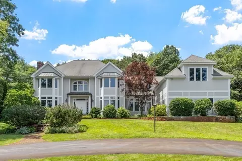 84 Monument Farm Rd, Concord, MA 01742