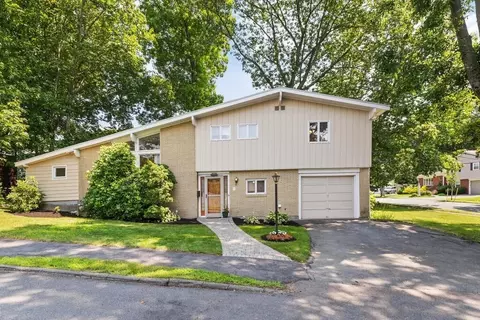 28 Parsons Dr, Swampscott, MA 01907 photo 2