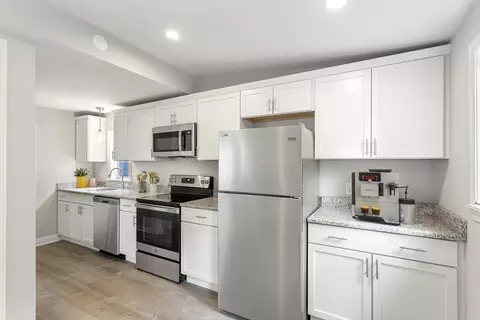 16 Winter St, Everett, MA 02149 photo 3