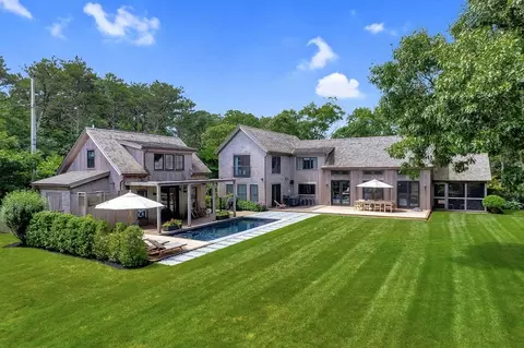125 The Blvd, Edgartown, MA 02539