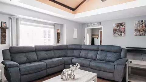 75 Copeland St, Springfield, MA 01108 photo 8