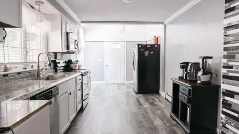 75 Copeland St, Springfield, MA 01108 photo 11