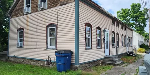 5 Market St # -7, Webster, MA 01570