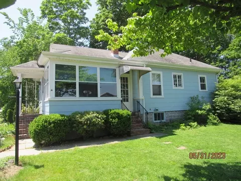 80 Verndale Ave, Attleboro, MA 02703