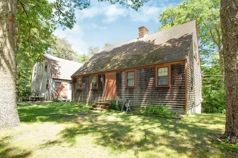 262 County Rd, Bourne, MA 02532